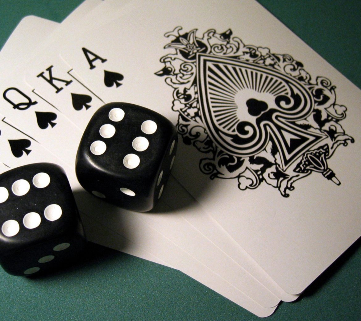 Психологические трюки, используемые онлайн-казино для привлечения игроков